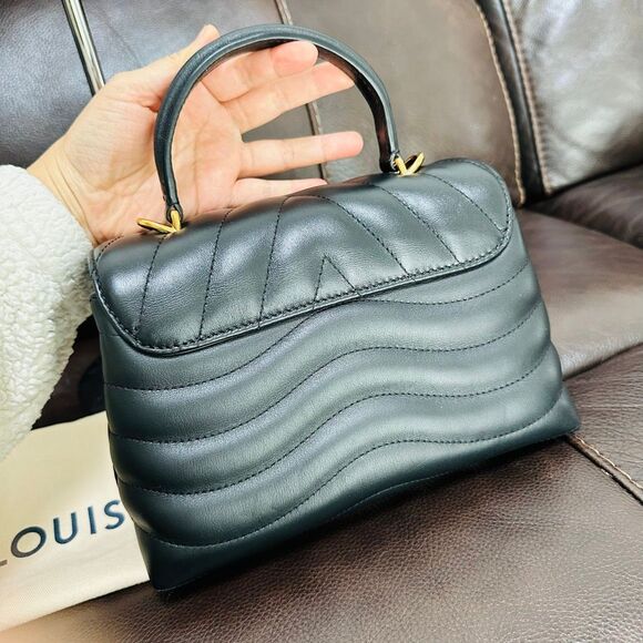 Louis Vuitton New Wave Hold Me Noir - Picture 6 of 16